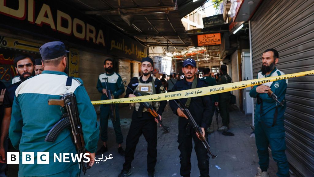 عاجل: انفجار في مقهى بدمشق يسفر عن قتلى وجرحى والتحقيقات جارية عاجل: انفجار في مقهى بدمشق يسفر عن قتلى وجرحى والتحقيقات جارية