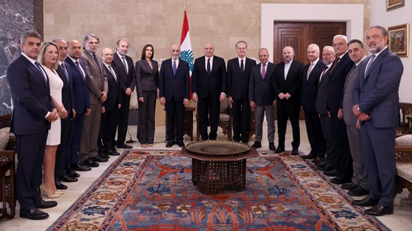 الرئيس اللبناني: سنواصل التفاوض المباشر مع إسرائيل