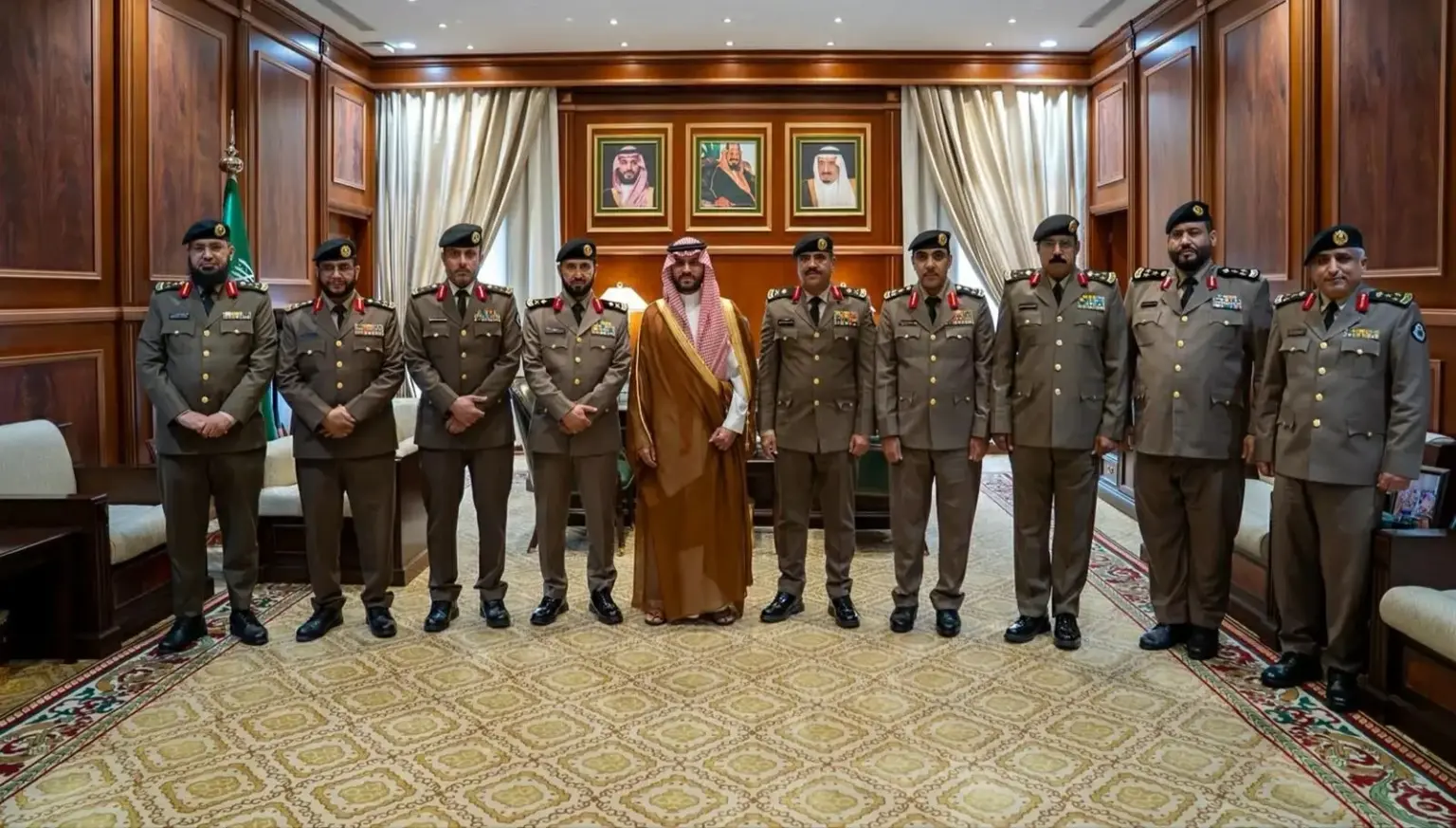 فيصل بن فهد يستقبل مدير شرطة المنطقة وعدداً من المترقين – أخبار السعودية فيصل بن فهد يستقبل مدير شرطة المنطقة وعدداً من المترقين - أخبار السعودية