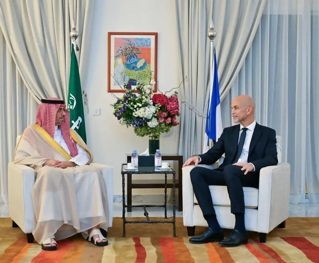 محافظ جدة يشارك القنصلية الفرنسية الاحتفال بالعيد الوطني ومئوية العلاقات الدبلوماسية - أخبار السعودية