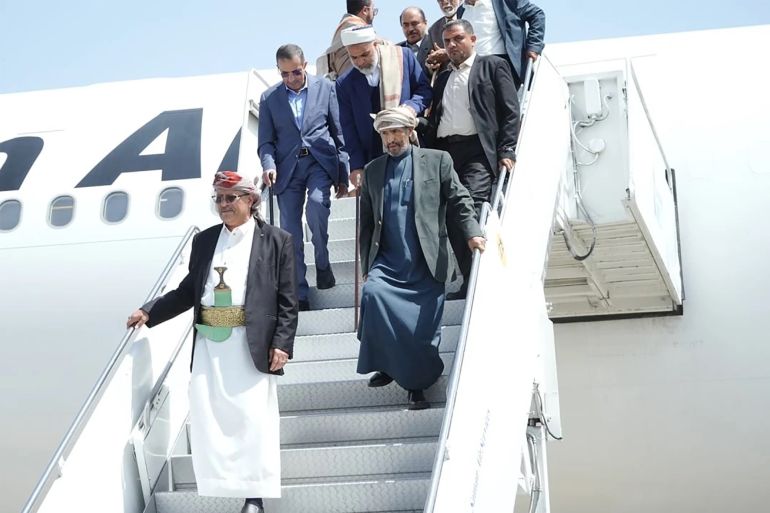 وصول وفد رفيع المستوى إلى طهران للمشاركة في تشييع السيد الشهيد علي الخامنئي وكالة الأنباء اليمنيه سبا(الحوثي)