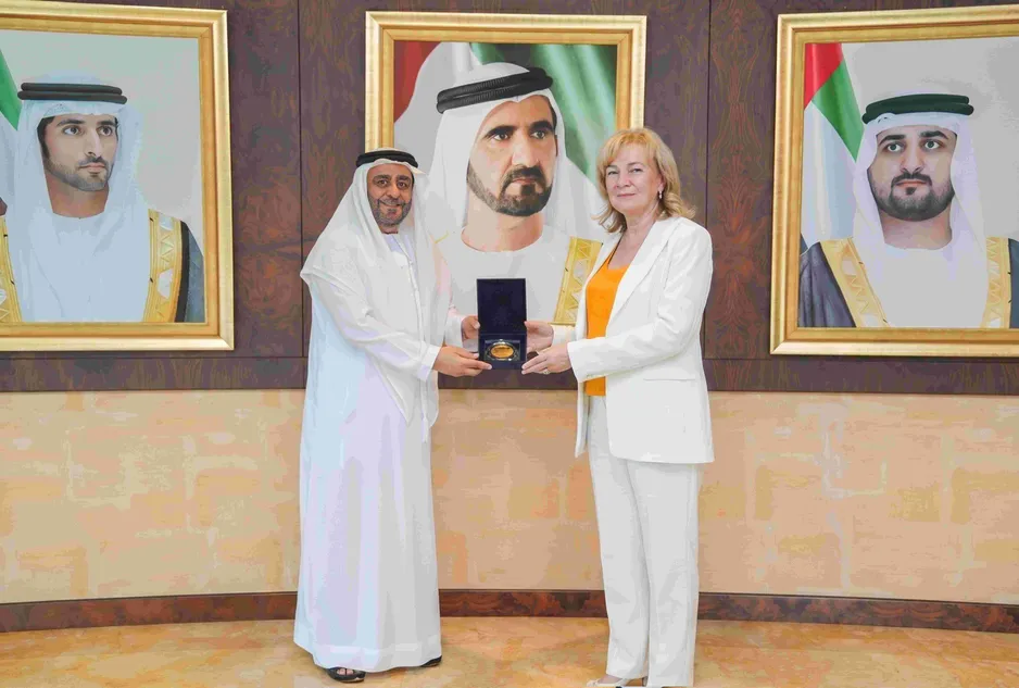 ناقشت جامعة حمدان بن محمد الذكية فرص الإسهام في دعم هذا التوجه المستقبلي من خلال التعليم الذكي والبحث العلمي والابتكار، صورة مرفقة مع البيان الصحفي
