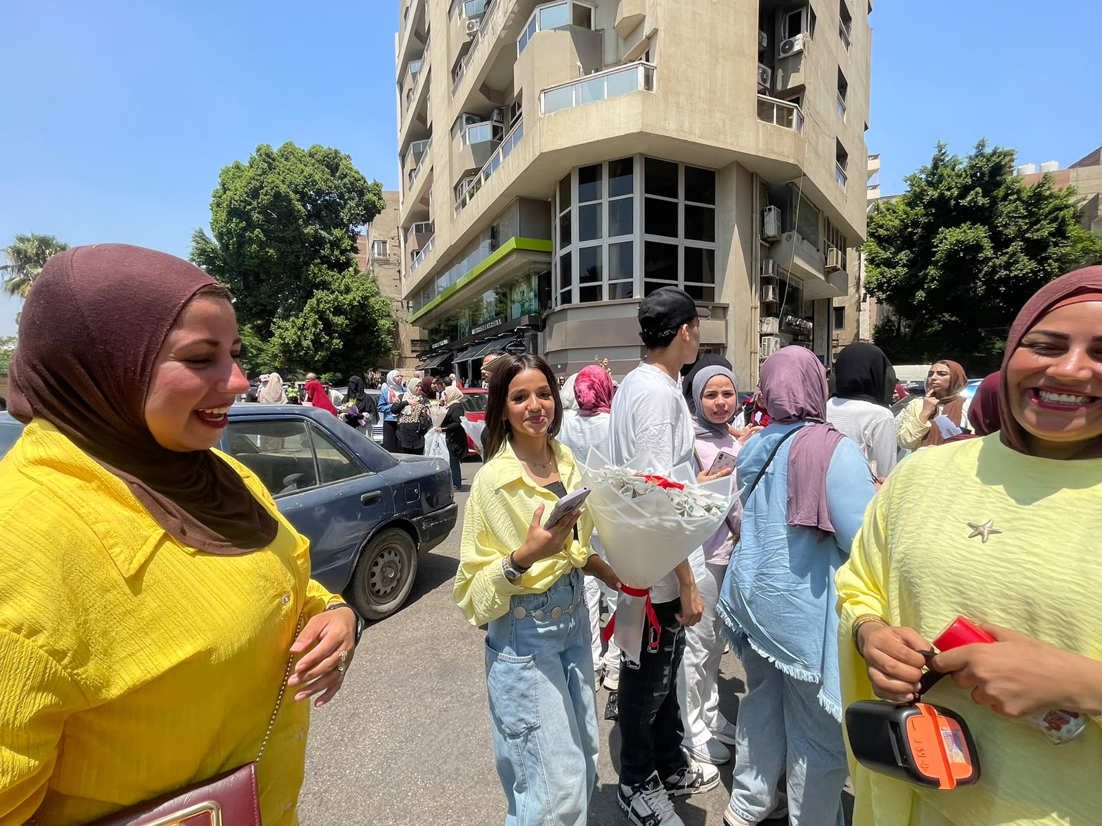 هدية لفتاة من شقيقتها في الثانوية العامة هدية لفتاة من شقيقتها في الثانوية العامة