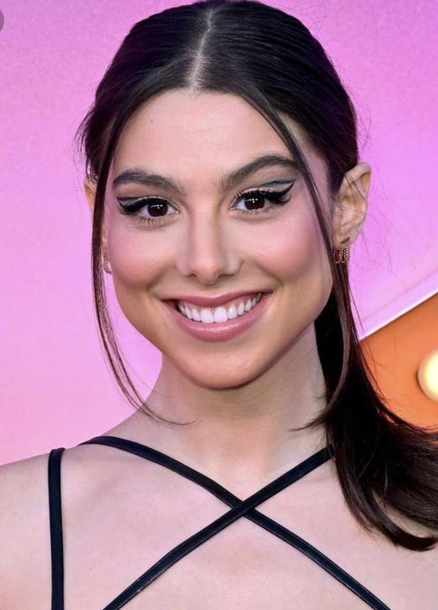 Kira Kosarin