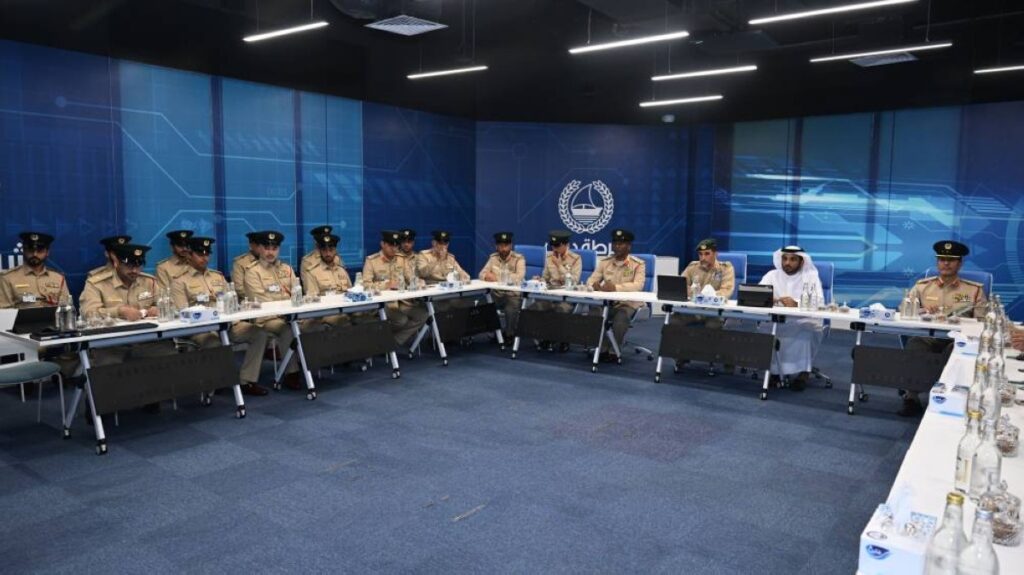 شرطة دبي تطور منظومة الأمن البحري وتحقق مؤشرات أمان بنسبة 100% Al Bayan