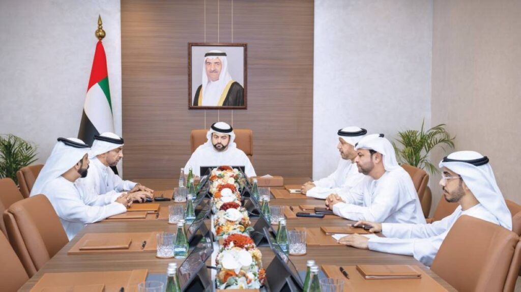 محمد الشرقي يطّلع على خطط غرفة الفجيرة ومشاريعها المستقبلية Al Bayan