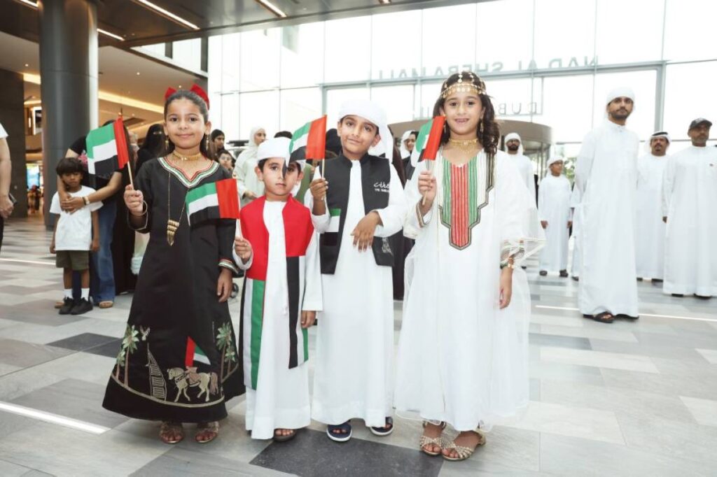 شرطة دبي تحتفي بـ«عهد الاتحاد» Al Bayan