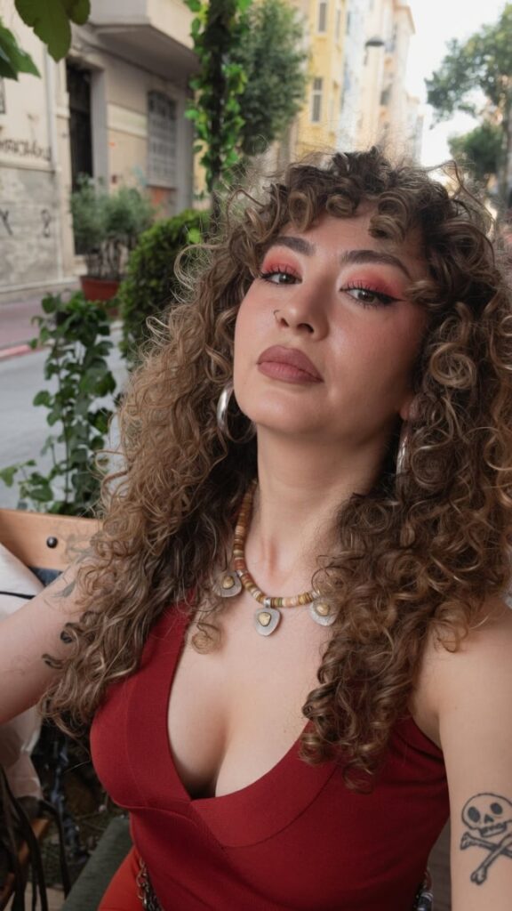 Sena Şener