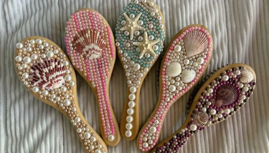ترند ‘Bedazzling’… هواية جديدة لمواجهة إدمان الشاشات ترند 'Bedazzling'... هواية جديدة لمواجهة إدمان الشاشات