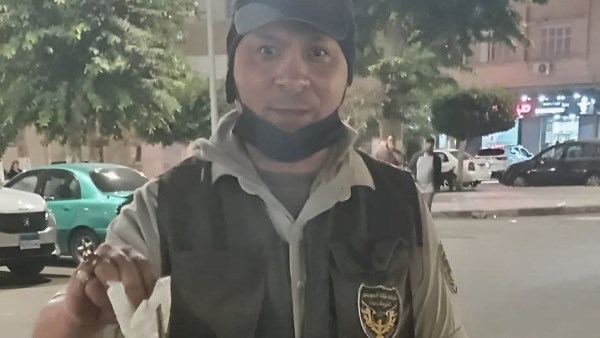 فرد امن شركات مسكه .. تفاصيل العثور على ثعبان في ميدان شامبليون بالإسماعيلية