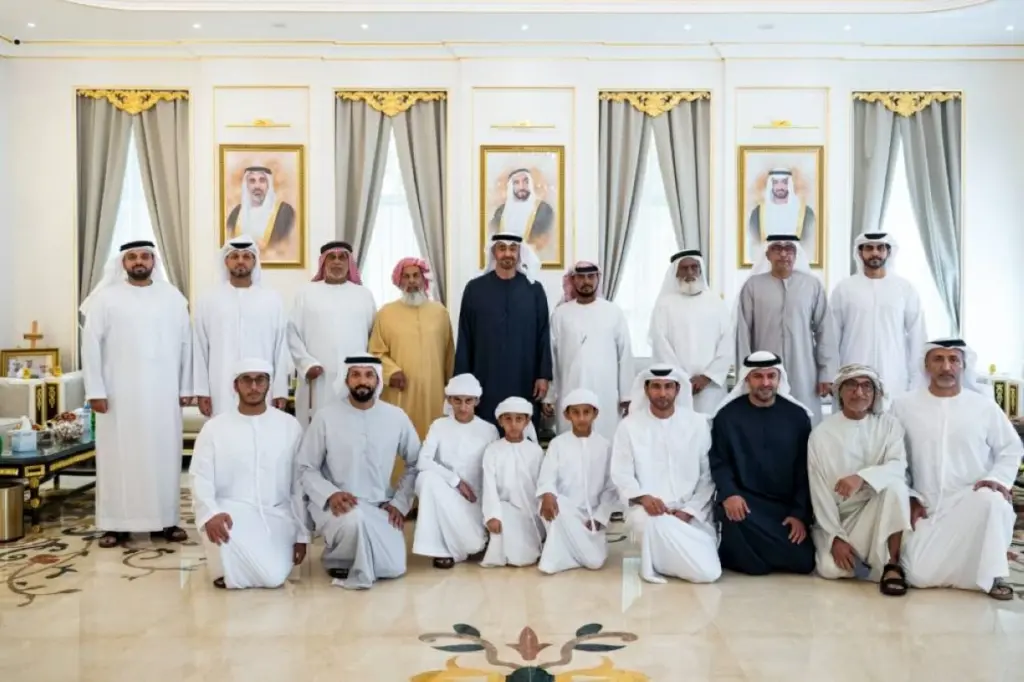 محمد بن زايد يزور سيف مفتاح النيادي محمد بن زايد يزور سيف مفتاح النيادي