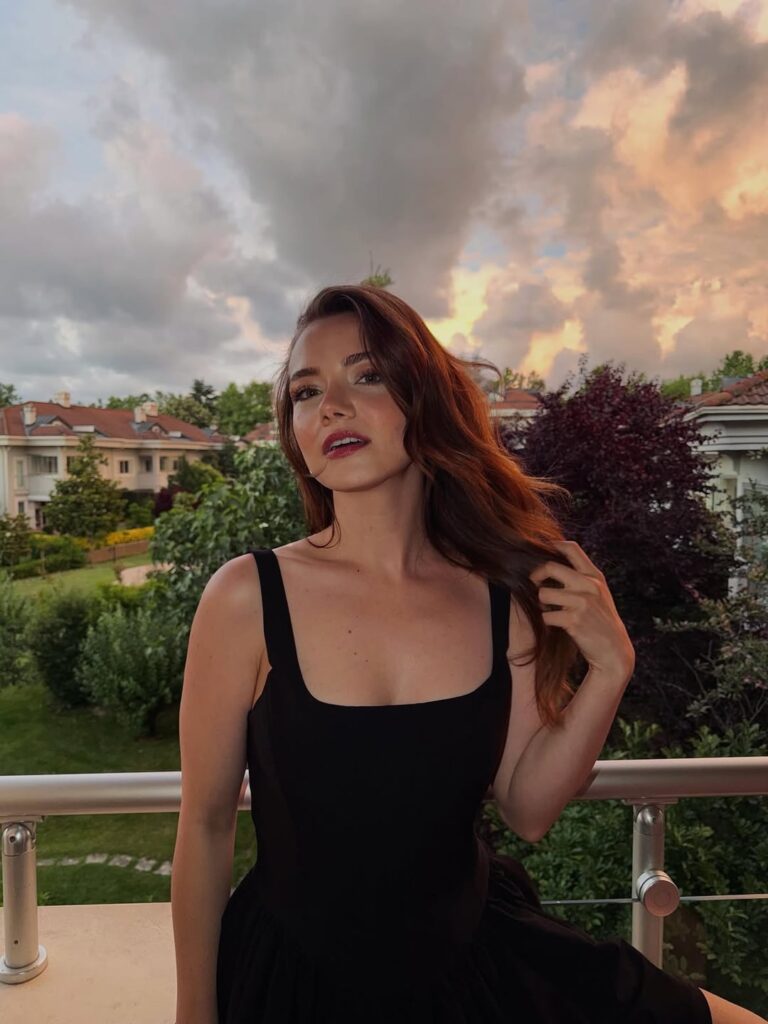 Eslem Akar