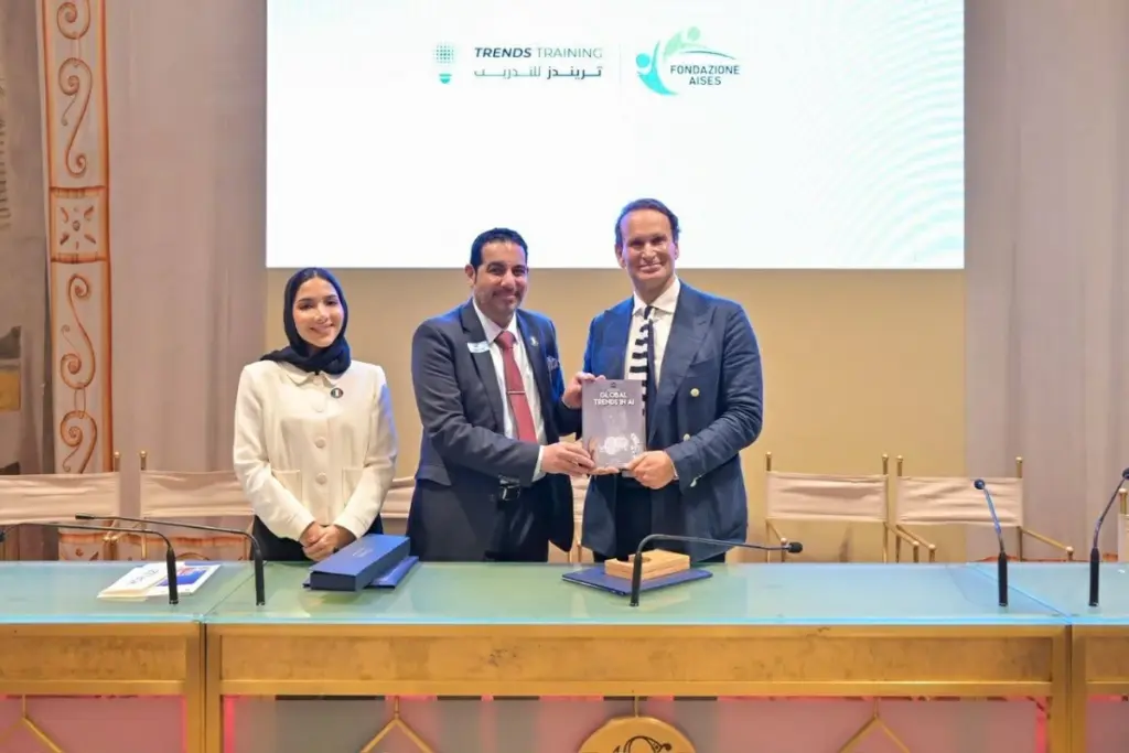 تعاون استراتيجي بين «تريندز» و«آيزيس» لتعزيز البحث العلمي تعاون استراتيجي بين «تريندز» و«آيزيس» لتعزيز البحث العلمي