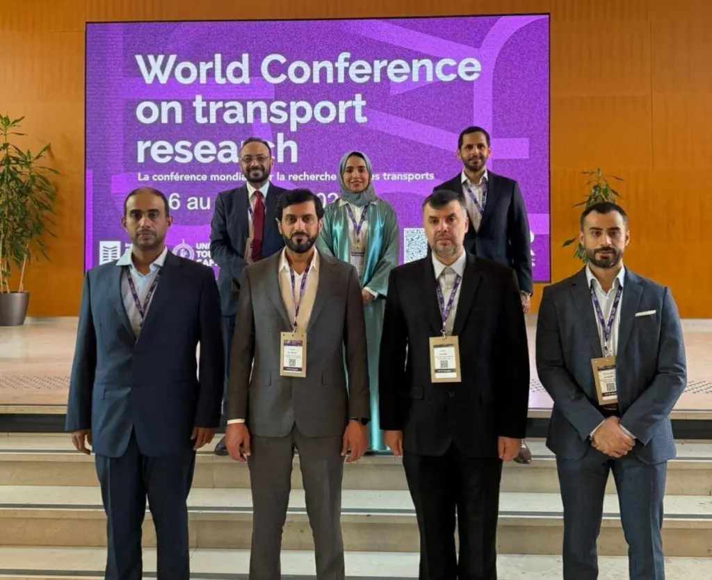 شرطة أبوظبي تشارك في مؤتمر أمن الطرق بفرنسا شرطة أبوظبي تشارك في مؤتمر أمن الطرق بفرنسا