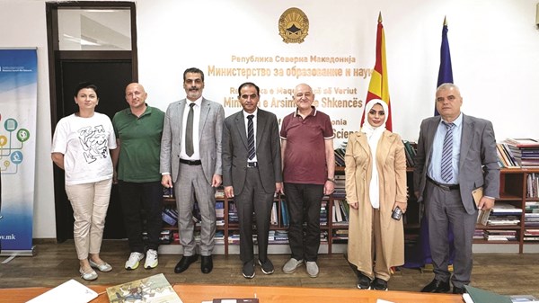 «أبوظبي للغة العربية» يبحث آفاق التعاون مع شمال مقدونيا «أبوظبي للغة العربية» يبحث آفاق التعاون مع شمال مقدونيا
