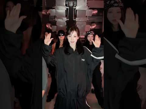 260702 رقصة مدينة يوكي! GG EZ☝️YUQI في هونغ كونغ
