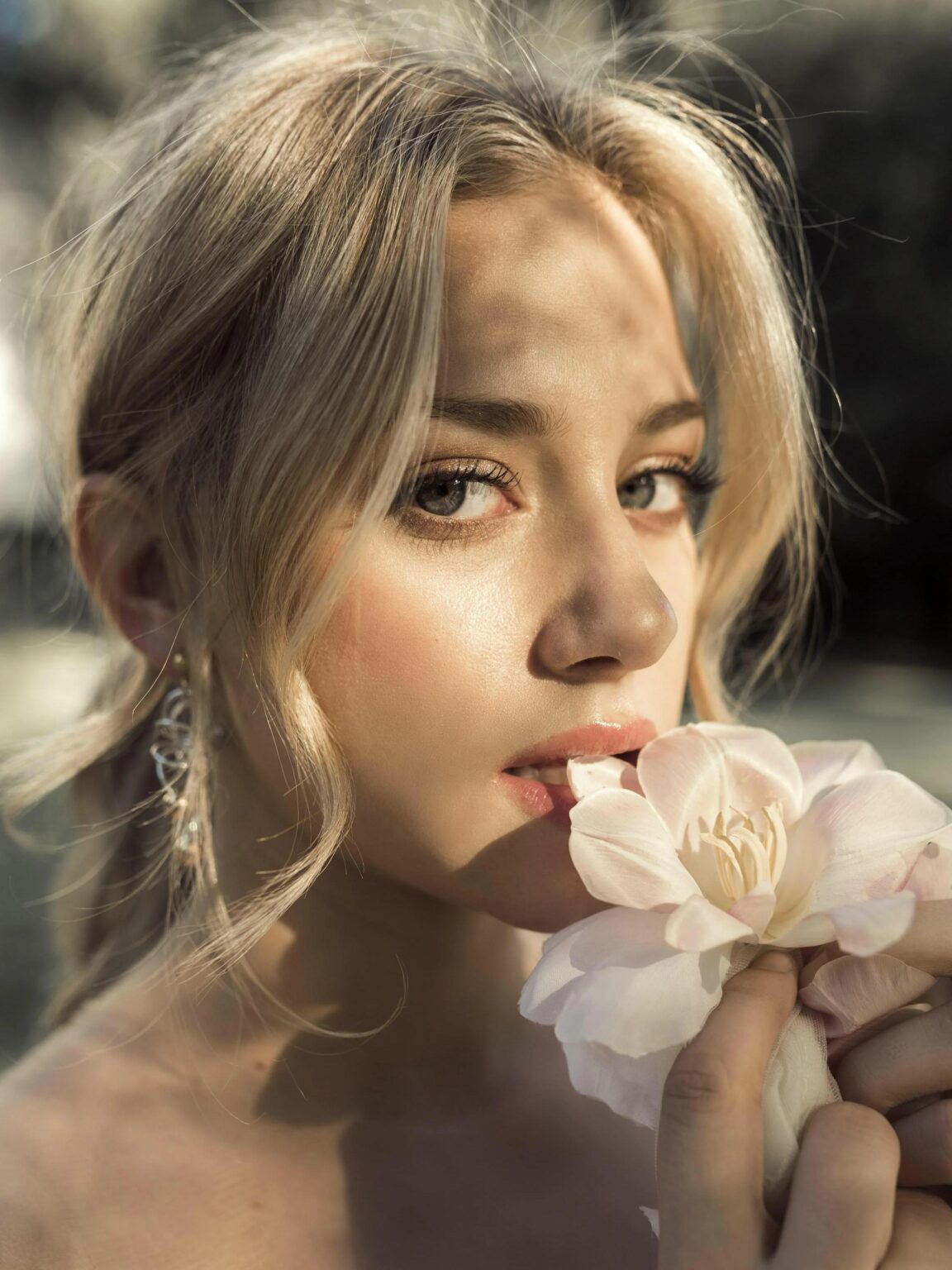 Lili Reinhart