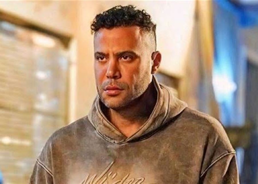 محمد إمام يفاجئ الجمهور.. “محدش بياخد أجر أعلى مني غير أبويا” محمد إمام يفاجئ الجمهور.. "محدش بياخد أجر أعلى مني غير أبويا"