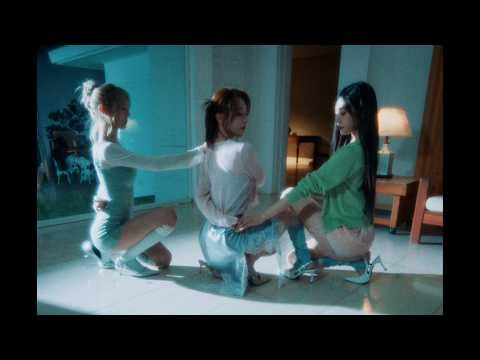 Dreamcatcher UAU - الثلاثاء (فيديو الأداء)