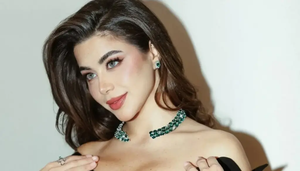 يارا السكري تثير ضجة بتمثيلها ترند مجنونة العوضي (فيديو) يارا السكري تثير ضجة بتمثيلها ترند مجنونة العوضي (فيديو)
