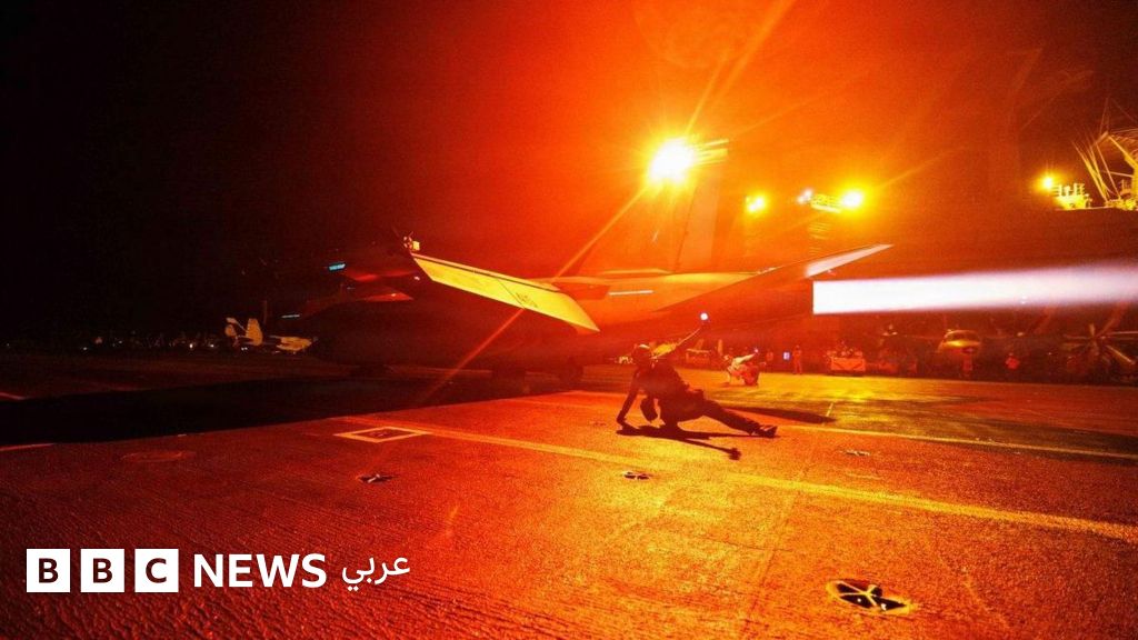 ترامب يقول إن "إيران ستُهزَم قريباً"، وواشنطن توسّع ضرباتها على أهداف قرب مضيق هرمز وبندر عباس