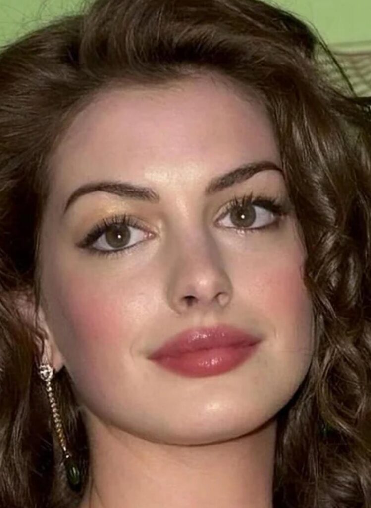 Anne Hathaway