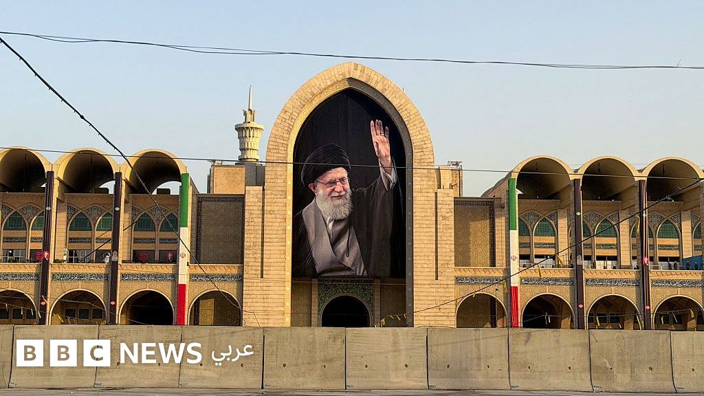 تشييع علي خامنئي: مراسم تمتد ستة أيام بين طهران ومشهد والعراق تشييع علي خامنئي: مراسم تمتد ستة أيام بين طهران ومشهد والعراق