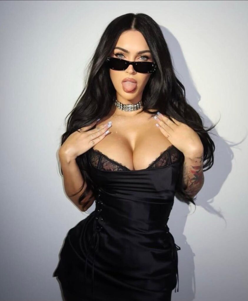 Megan Fox🖤
