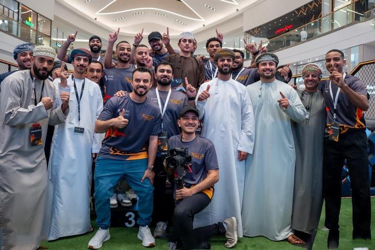 صحار الدولي يشعل حماس كرة القدم في مول عُمان عبر بطولة النخبة لكرة القدم الإلكترونية صحار الدولي يشعل حماس كرة القدم في مول عُمان عبر بطولة النخبة لكرة القدم الإلكترونية