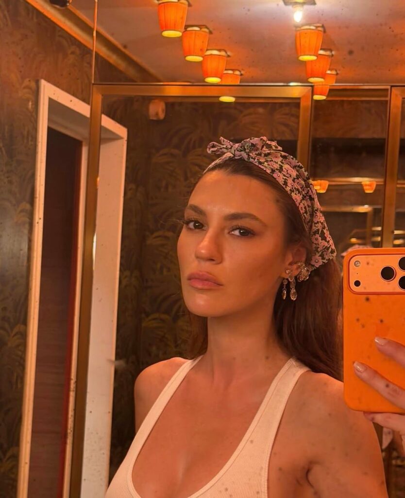 Yüsra geyik