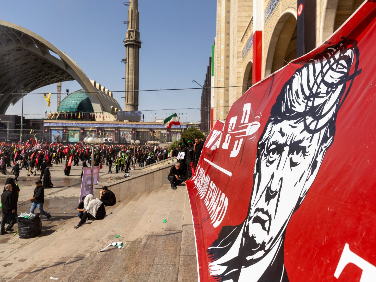 “ألف صاروخ جاهز”.. ترمب يهدد إيران بالإبادة وطهران تؤكد أنها لن تستسلم | أخبار "ألف صاروخ جاهز".. ترمب يهدد إيران بالإبادة وطهران تؤكد أنها لن تستسلم | أخبار