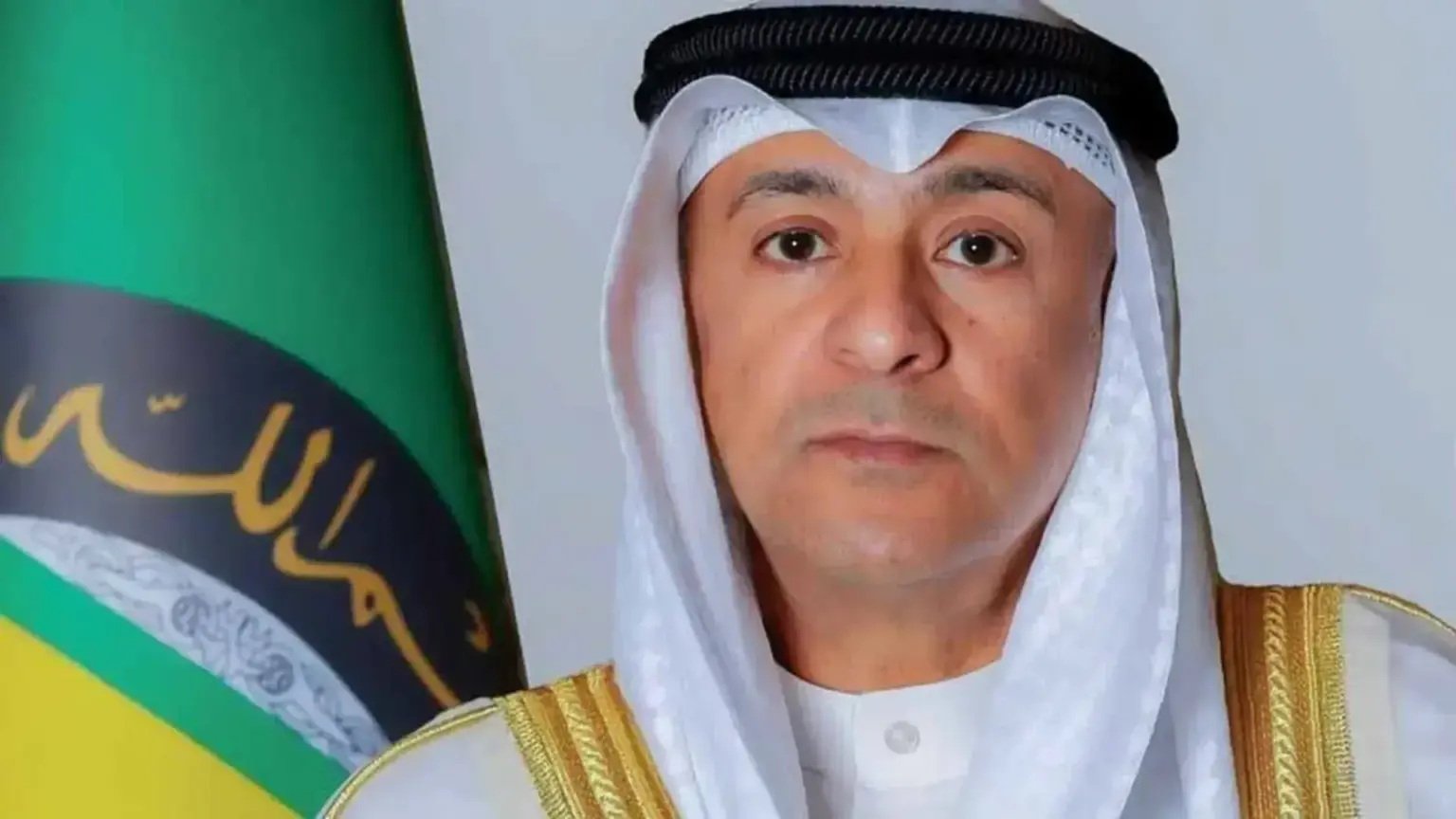 أمين عام مجلس التعاون يدين الهجمات الإيرانية على البحرين والكويت أمين عام مجلس التعاون يدين الهجمات الإيرانية على البحرين والكويت