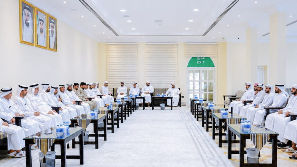 مجلس أولياء دبا الحصن ينظم الجلسة الشبابية الثانية بعنوان الأسرة مجلس أولياء دبا الحصن ينظم الجلسة الشبابية الثانية بعنوان الأسرة
