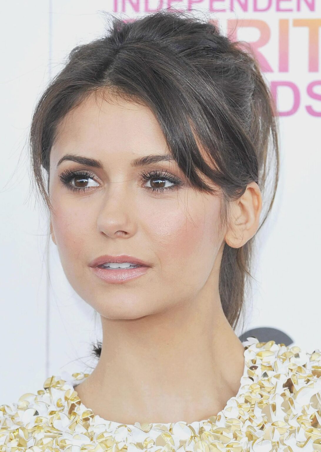 Nina Dobrev