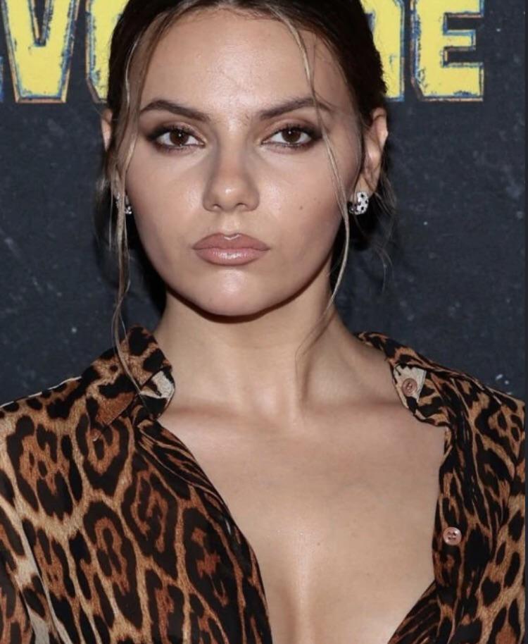 Dafne Keen