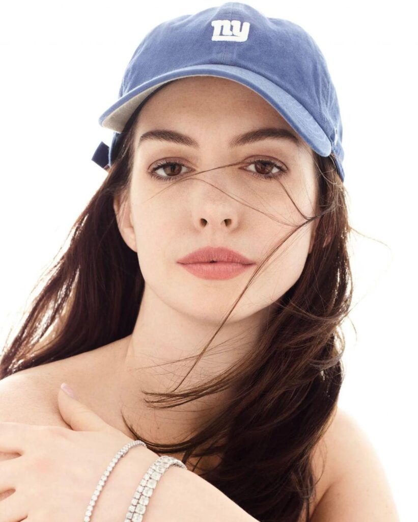 Anne Hathaway