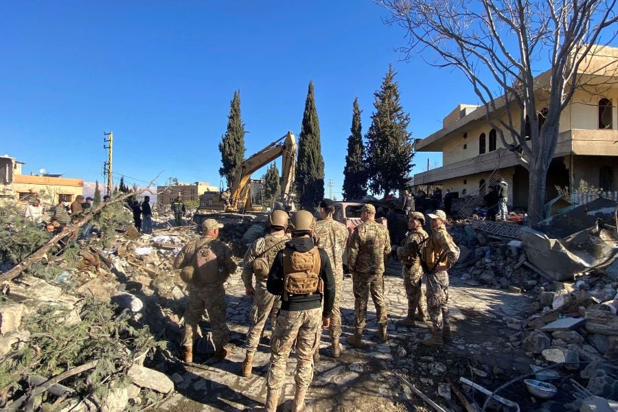 وفد عسكري أمريكي في لبنان للبحث في آليات انسحاب إسرائيل من منطقة “تجريبية” وفد عسكري أمريكي في لبنان للبحث في آليات انسحاب إسرائيل من منطقة "تجريبية"