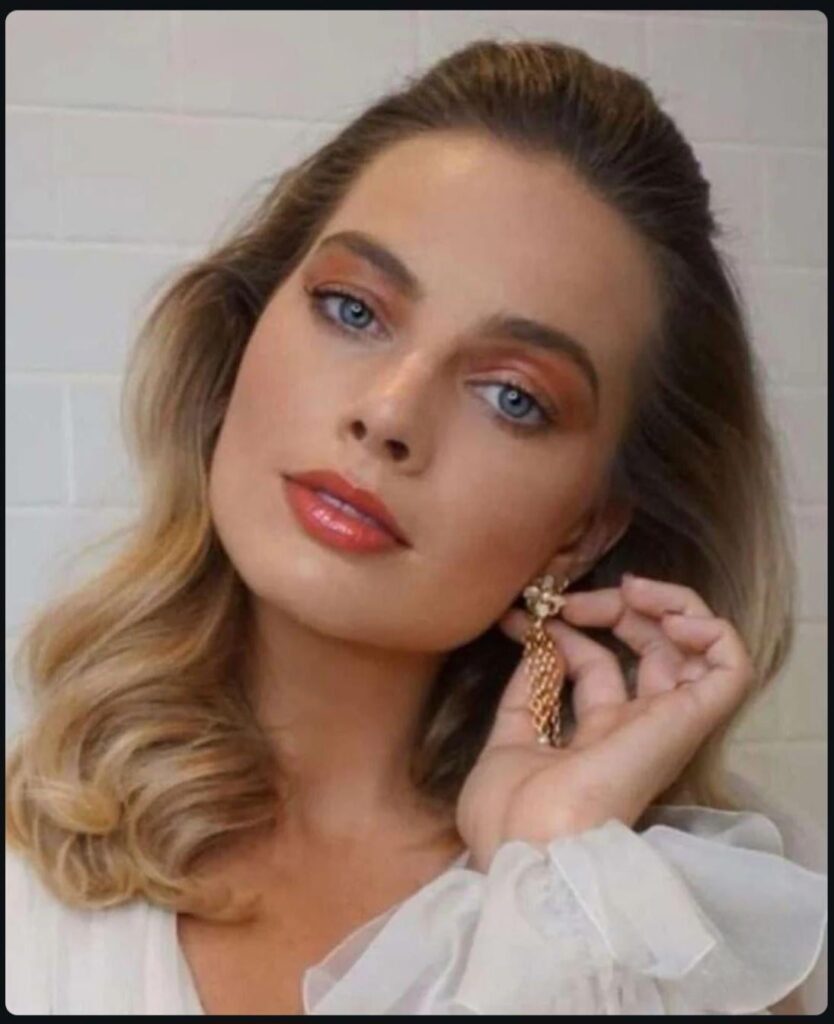 Margot Robbie