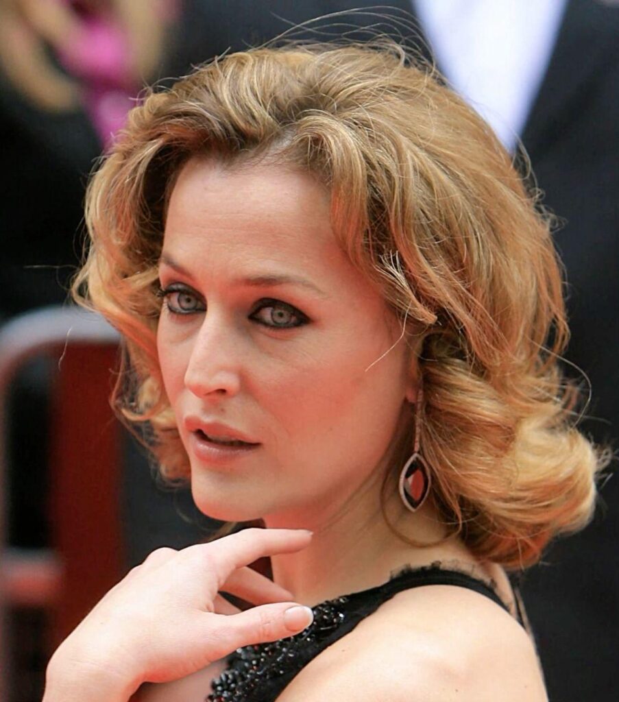 Gillian Anderson