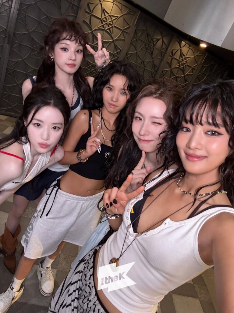 260708 تحديث تويتر 1theK مع i-dle
