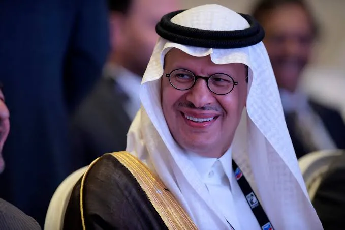 الأمير عبدالعزيز بن سلمان: قيادة ثلاثية للطاقة والصناعة والتعدين الأمير عبدالعزيز بن سلمان: قيادة ثلاثية للطاقة والصناعة والتعدين