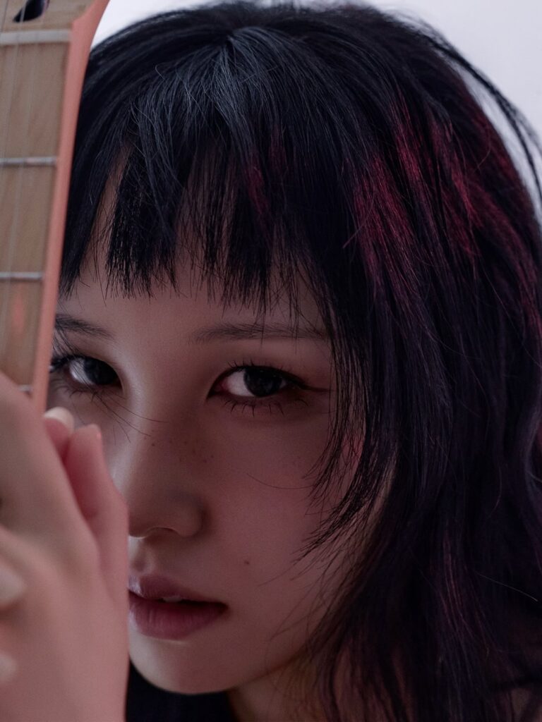 كوون جين آه - EP: SAVE ME (الصورة المفاهيمية 1)