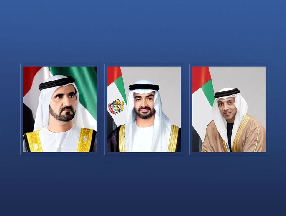 رئيس الدولة ونائباه يهنئون رئيس قيرغيزستان بمرور 30 عاماً على إقامة العلاقات الدبلوماسية رئيس الدولة ونائباه يهنئون رئيس قيرغيزستان بمرور 30 عاماً على إقامة العلاقات الدبلوماسية