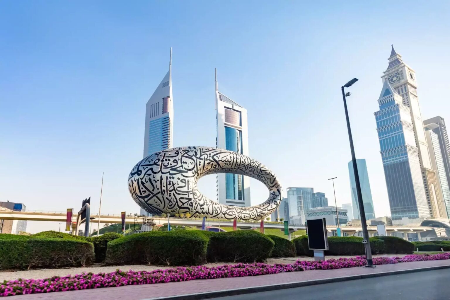 طقس الإمارات غداً.. صحو إلى غائم جزئياً طقس الإمارات غداً.. صحو إلى غائم جزئياً