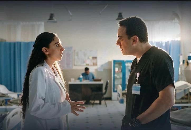 مؤلف «بنج كلي»: كل الحالات الطبية في المسلسل «حقيقية» واسألوا هذه الطبيبة مشهد من مسلسل «بنج كلي»
