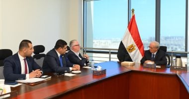 نائب رئيس الوزراء يبحث مستجدات مشروع “برج فوربس العالمي” بالعاصمة الجديدة نائب رئيس الوزراء يبحث مستجدات مشروع "برج فوربس العالمي" بالعاصمة الجديدة