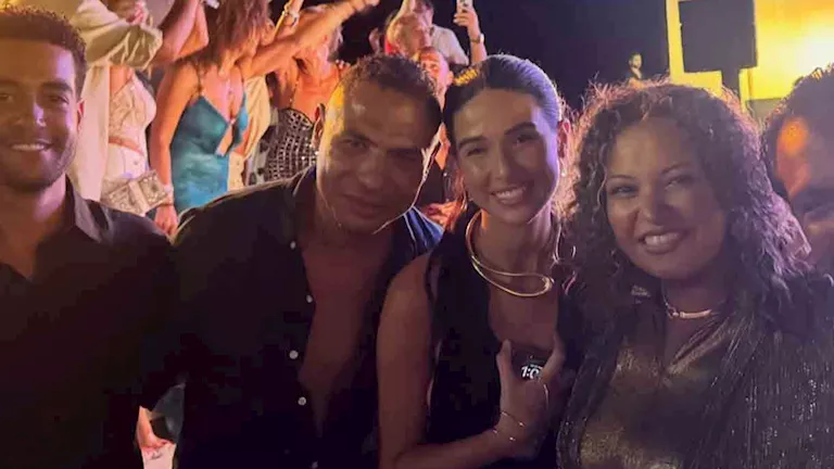 ويزو مع نجوم الفن والإعلام في حفل شاهد ويزو مع نجوم الفن والإعلام في حفل شاهد