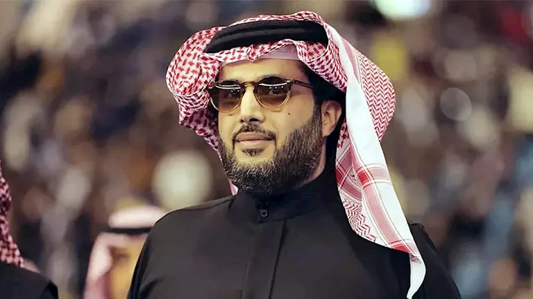تركي آل الشيخ يمازح متابع هنأه بعيد ميلاده :” الناس اعتقدت إني في مصر تركي آل الشيخ يمازح متابع هنأه بعيد ميلاده :" الناس اعتقدت إني في مصر