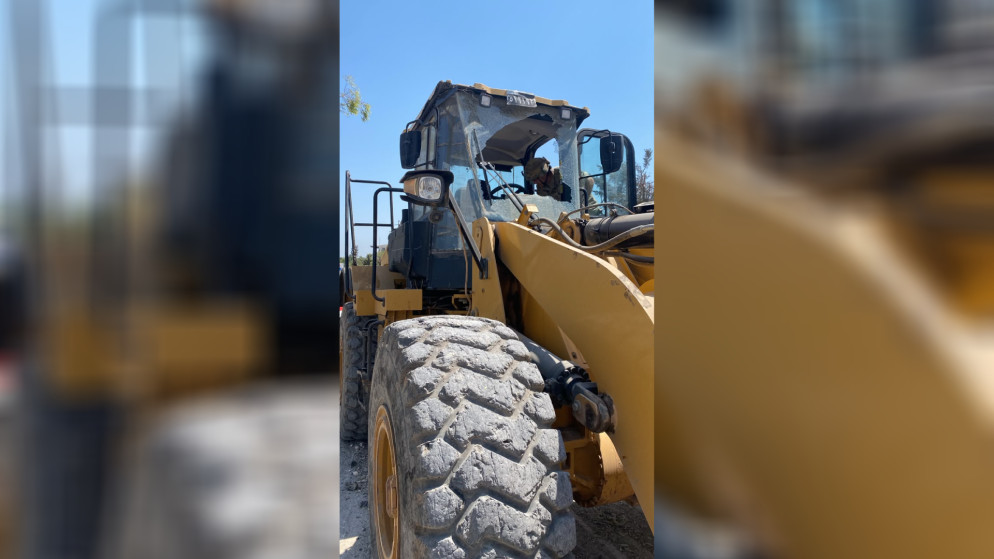 إصابة عسكري لبناني جراء استهداف مسيرة إسرائيلية جرافة جنوبي لبنان إصابة عسكري لبناني جراء استهداف مسيرة إسرائيلية جرافة للجيش في جنوبي لبنان. (الجيش اللبناني)