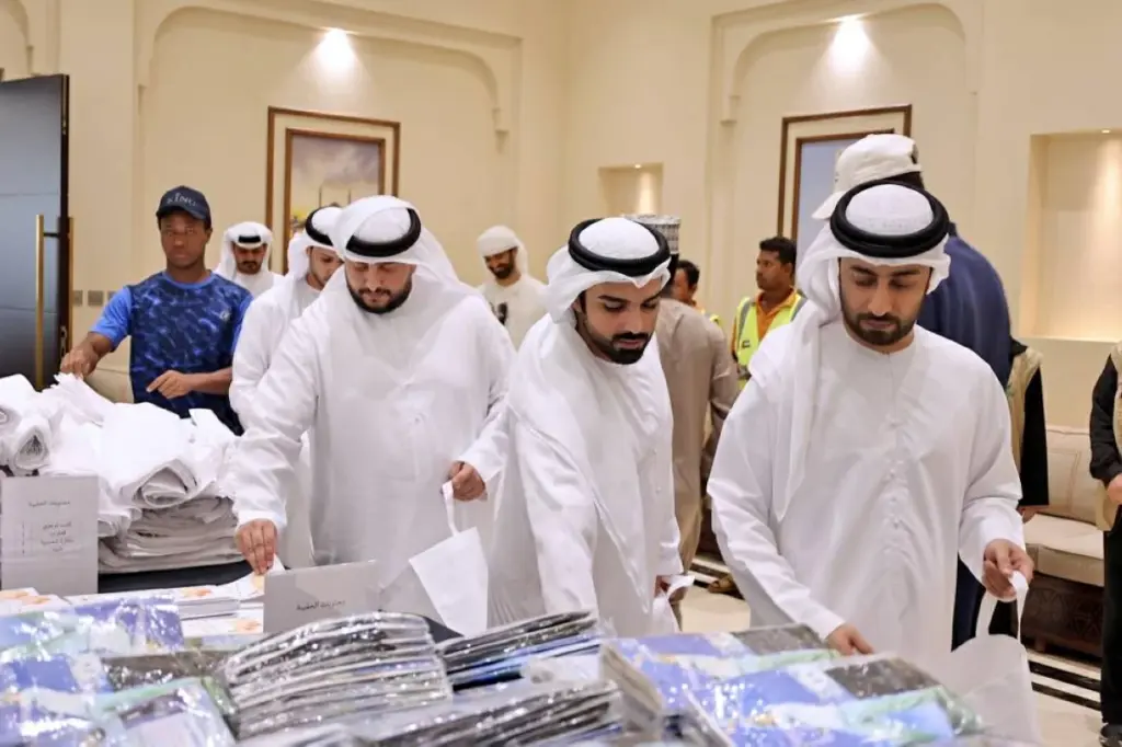 «أشغال الشارقة» تشارك في فعالية حملة «برداً وسلاماً» «أشغال الشارقة» تشارك في فعالية حملة «برداً وسلاماً»